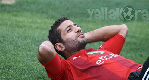 الأهلي: عبد الفضيل لن يلحق بمباراة الشرطة.. وحالة إكرامي لا تستدعي الجراحة